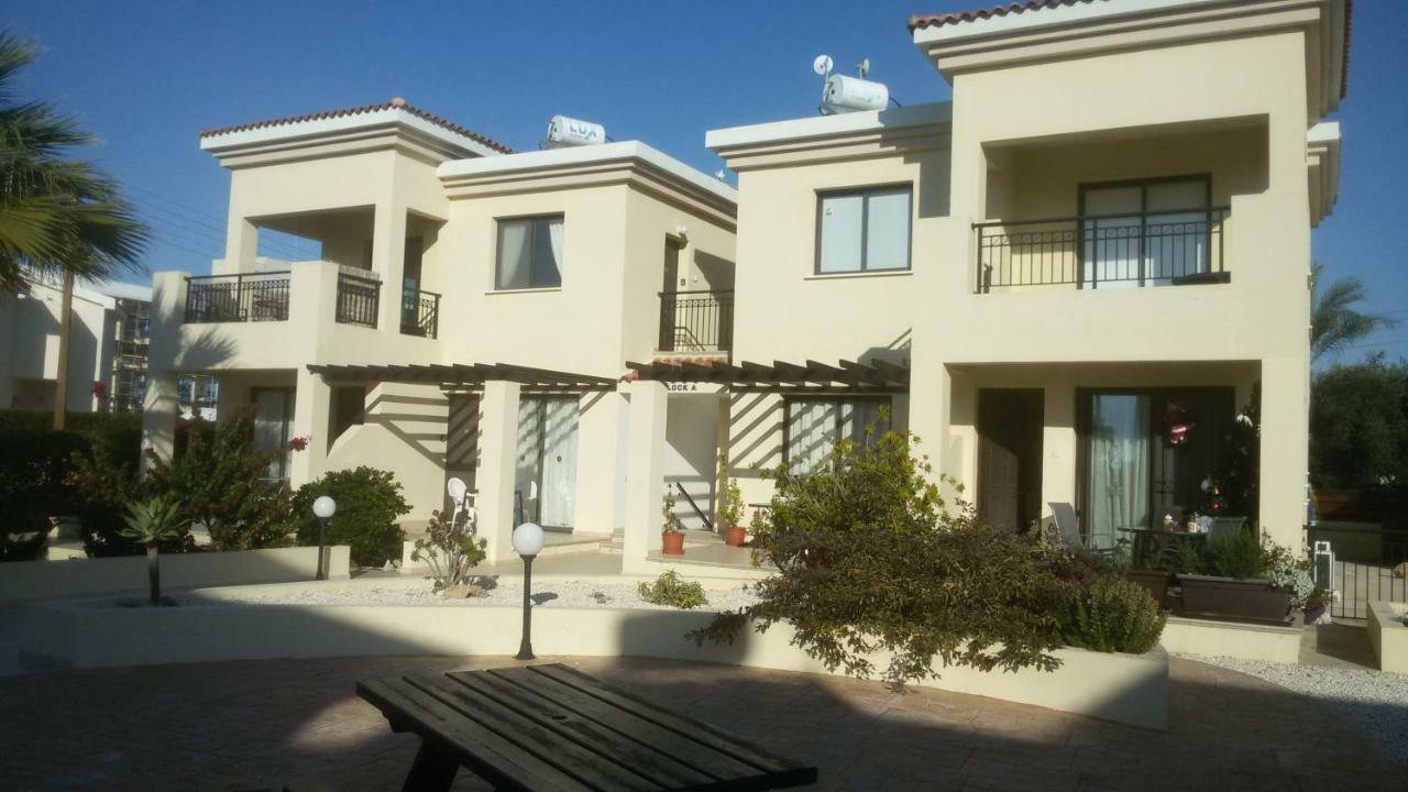 Faros Beach Paphos Eksteriør bilde